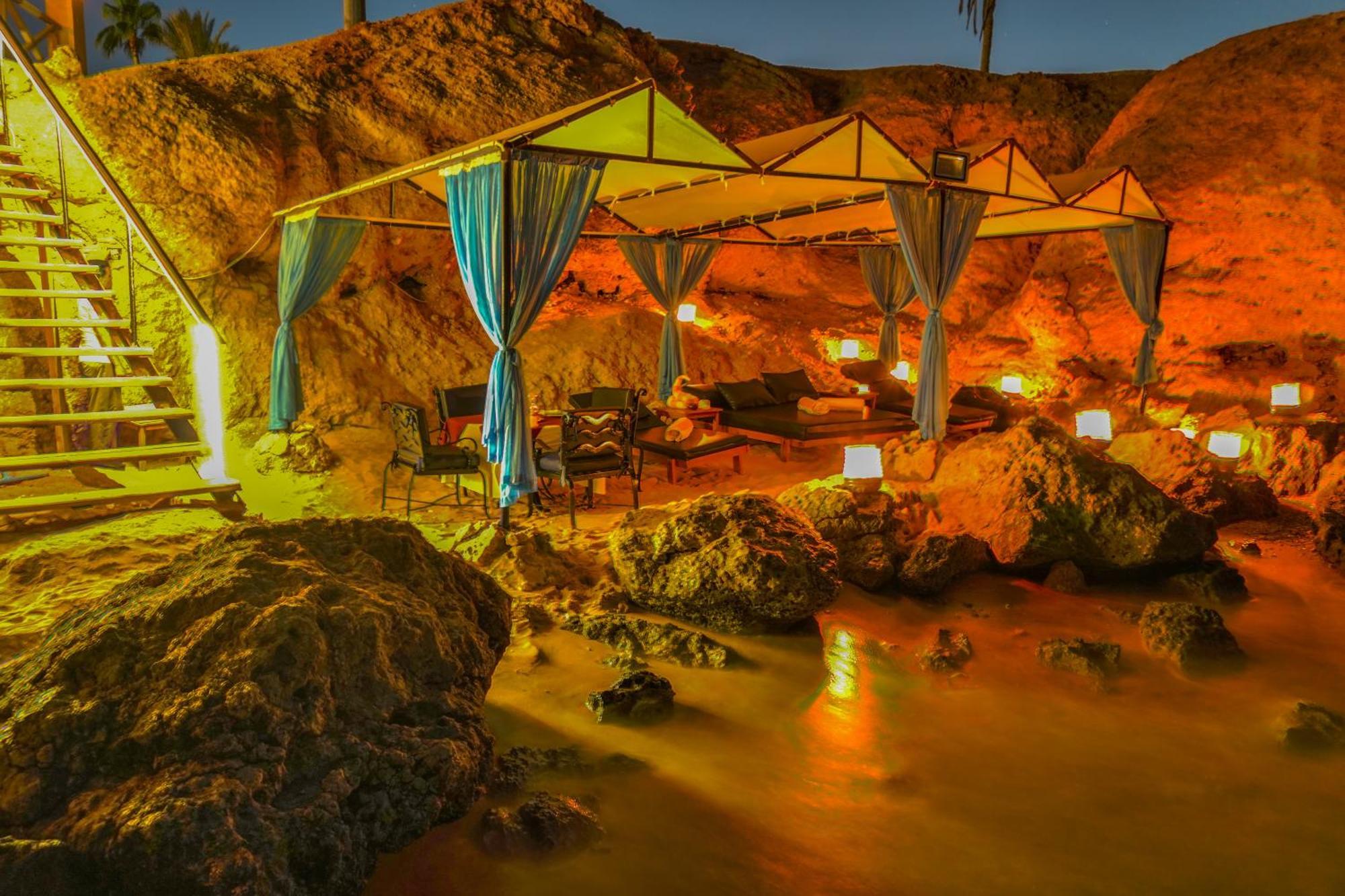 Safir Sharm Waterfalls Resort Exteriör bild The Cave Spa at the Dead Sea