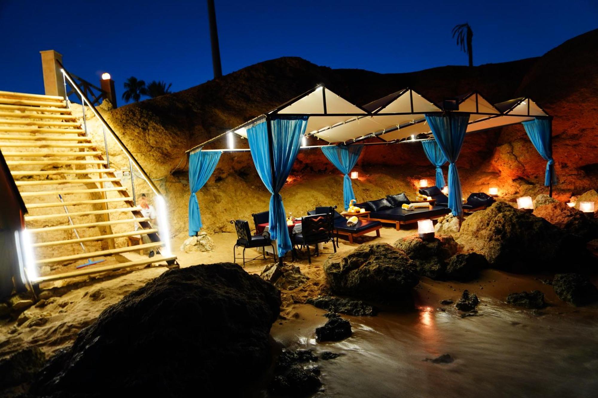 Safir Sharm Waterfalls Resort Exteriör bild The Cave Spa