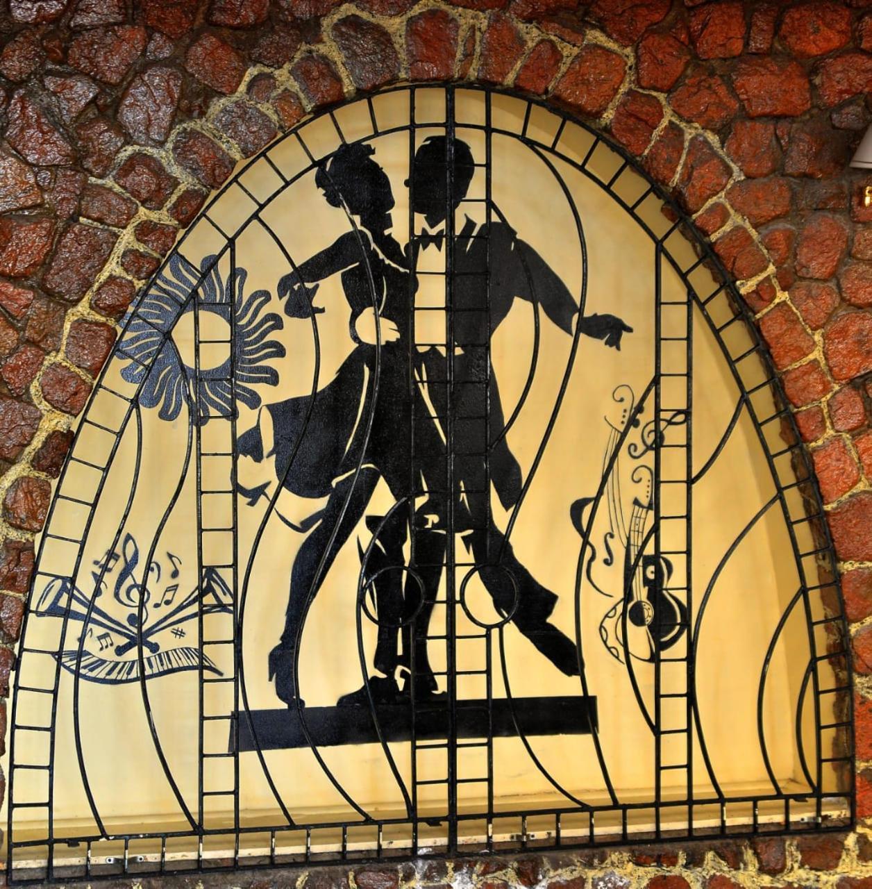 Safir Sharm Waterfalls Resort Exteriör bild The stained glass window at the entrance of the National Museum of Dance