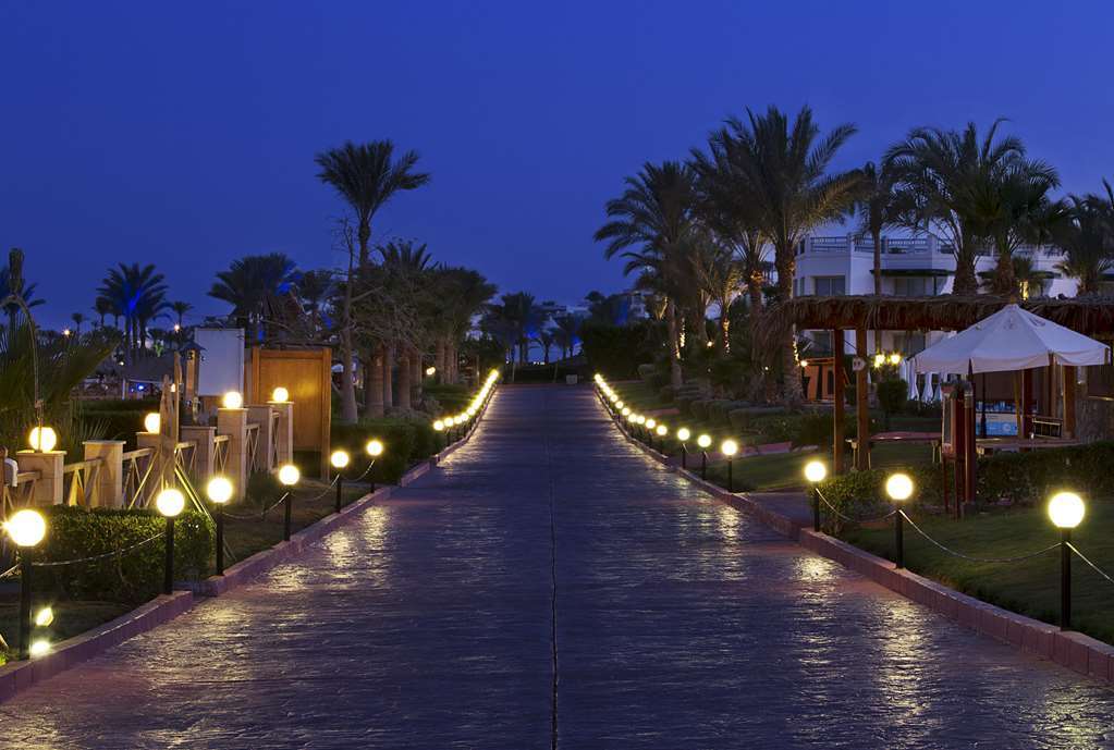 Safir Sharm Waterfalls Resort Exteriör bild El Alamein